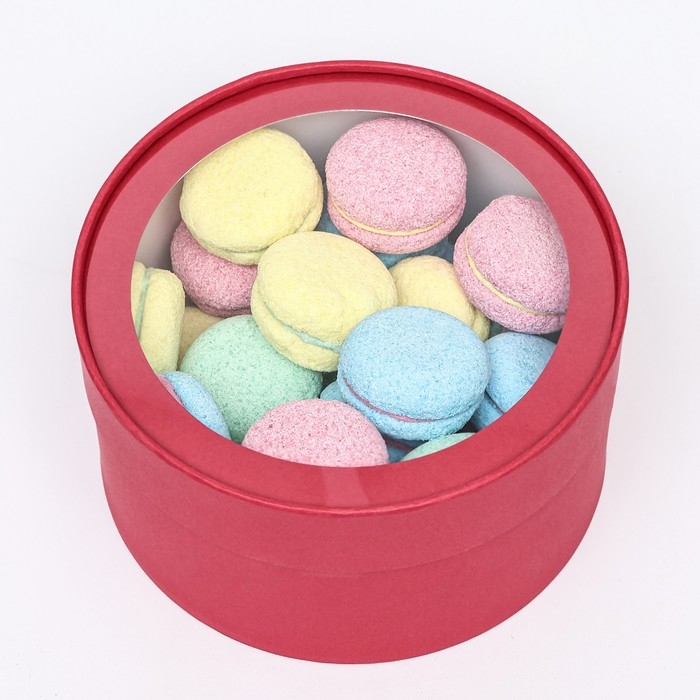 Подарочная коробка Подарочная коробка "Wewak" красный бархат, завальцованная с окном, 18 х 10 см