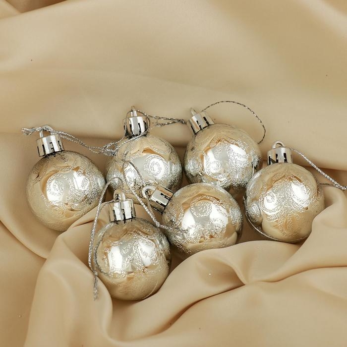 Набор шаров пластик d-4 см, 6 шт Набор шаров пластик d-4 см, 6 шт "Морозная зима" серебро