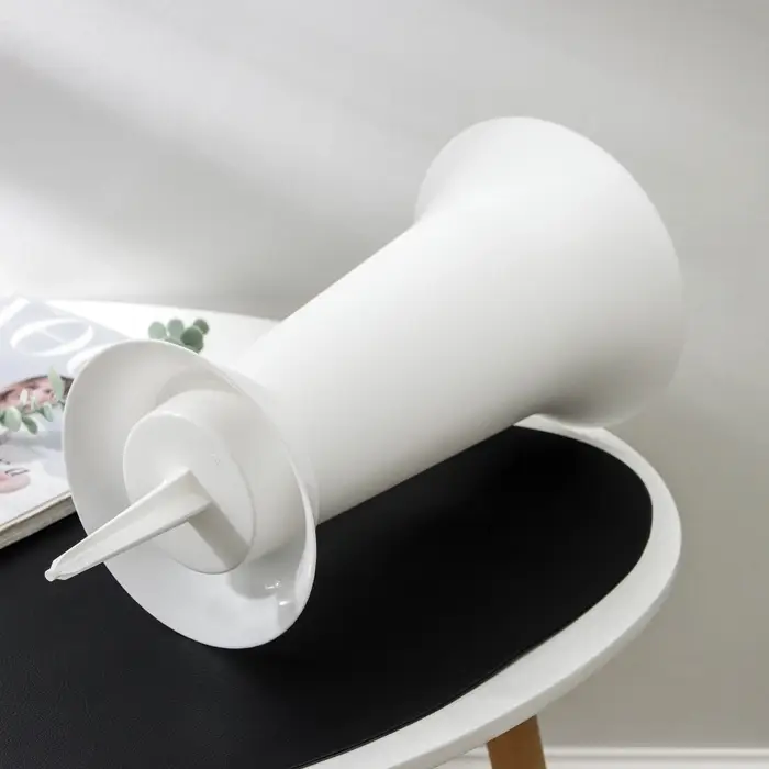 Ваза для цветов, 2.8 л, d=19 см, h=40 см, пластиковая, белая