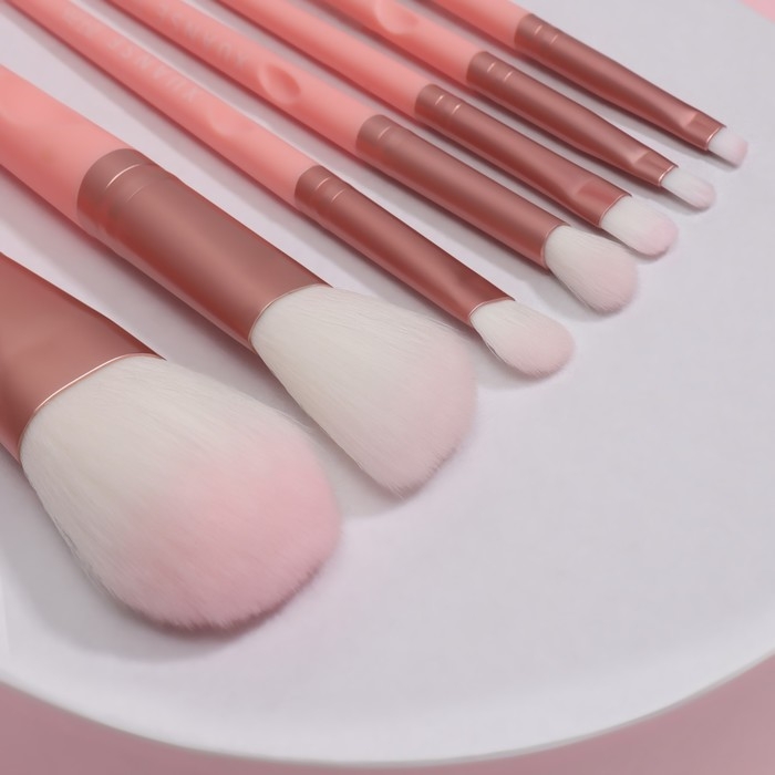 Набор кистей для макияжа «MAKEUP», 7 предметов, в тубе, цвет розовый Набор кистей для макияжа «MAKEUP», 7 предметов, в тубе, цвет розовый