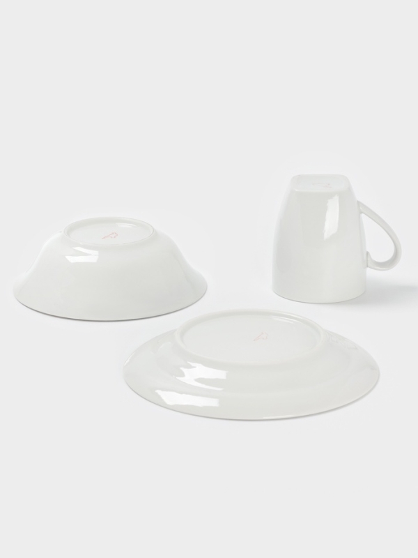 Набор детской посуды Дулевский фарфор «Белочка», 3 предмета: тарелка 175 мл, миска 360 мл, кружка 210 мл, белый Набор детской посуды Дулевский фарфор «Белочка», 3 предмета: тарелка 175 мл, миска 360 мл, кружка 210 мл, белый