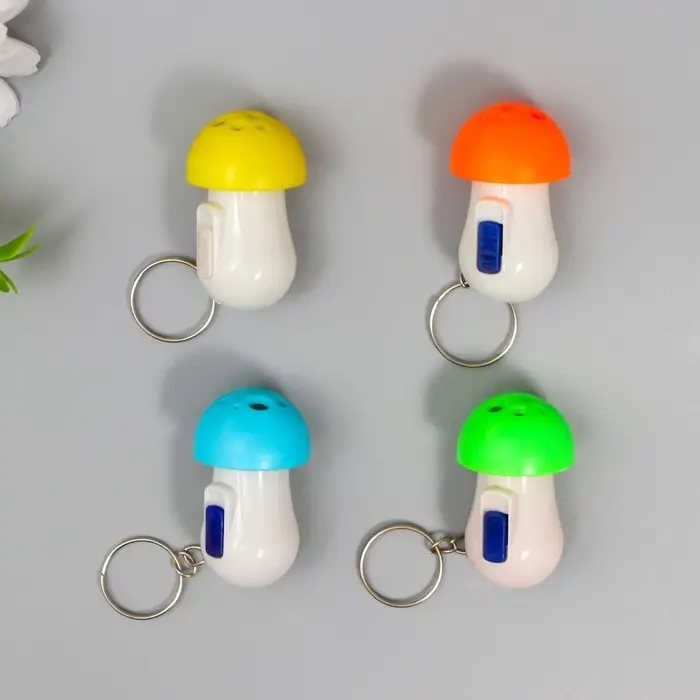 Фонарик брелок для ключей на кольце «Грибочек», мигает, 4×2.5×2.5 см, МИКС Фонарик брелок для ключей на кольце «Грибочек», мигает, 4×2.5×2.5 см, МИКС