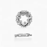 Зажим для платка &laquo;Жемчужинка&raquo;, белый в серебре