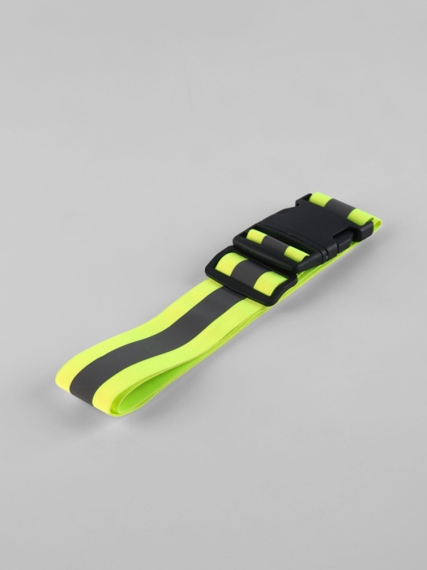 Светоотражающий пояс эластичный 1 полоса 2см 50-100см*4,5см на фастексе салатов/чёрн АУ Светоотражающий пояс эластичный 1 полоса 2см 50-100см*4,5см на фастексе салатов/чёрн АУ