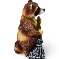 Садовая Фигура 38 х 26 х 24 см полистоун Енот с метлой