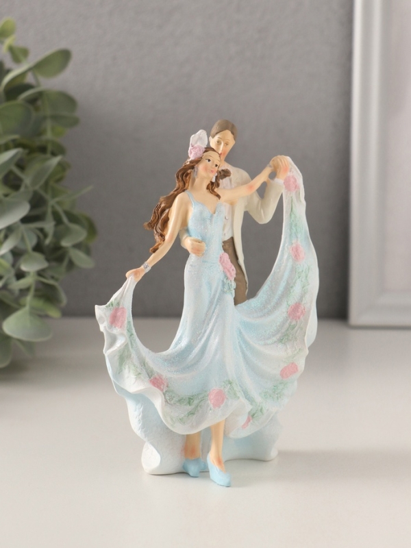 Сувенир полистоун  Сувенир полистоун "Танцующая пара" бело-голубой 9,5х5х13 см