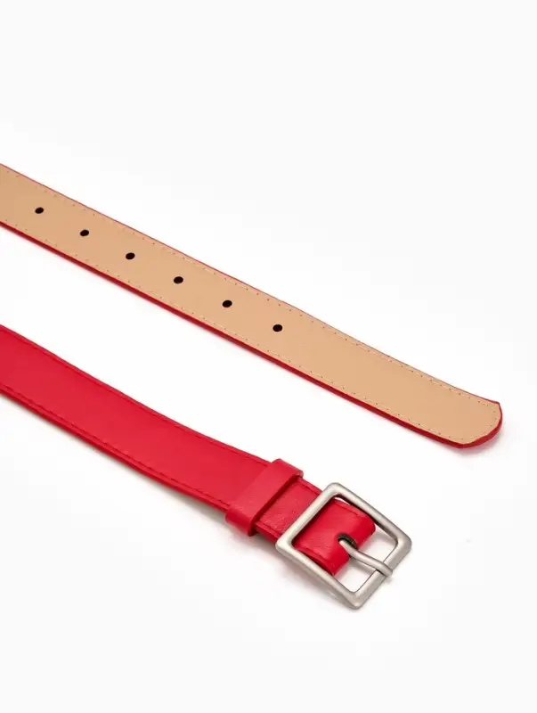 Ремень жен 05-01-02-01, Июнь2508, 3*0,3*110 см, без винта, пряж мат металл, 1 прокол, красн 109031 Ремень жен 05-01-02-01, Июнь2508, 3*0,3*110 см, без винта, пряж мат металл, 1 прокол, красн 109031