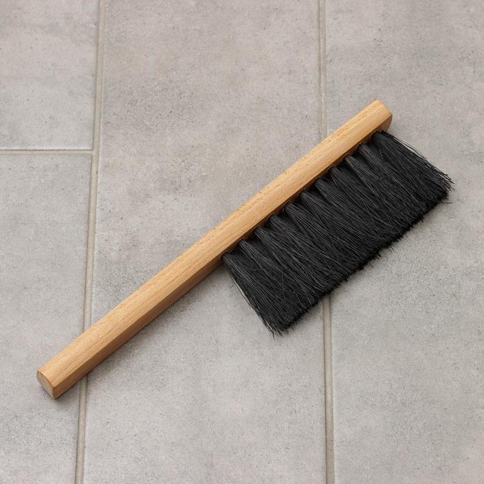 Щётка-смётка техническая, 29×2.5×1.6 см, двухрядная, 22 пучка, бук, кокосовое волокно чёрное Щётка-смётка техническая, 29×2.5×1.6 см, двухрядная, 22 пучка, бук, кокосовое волокно чёрное