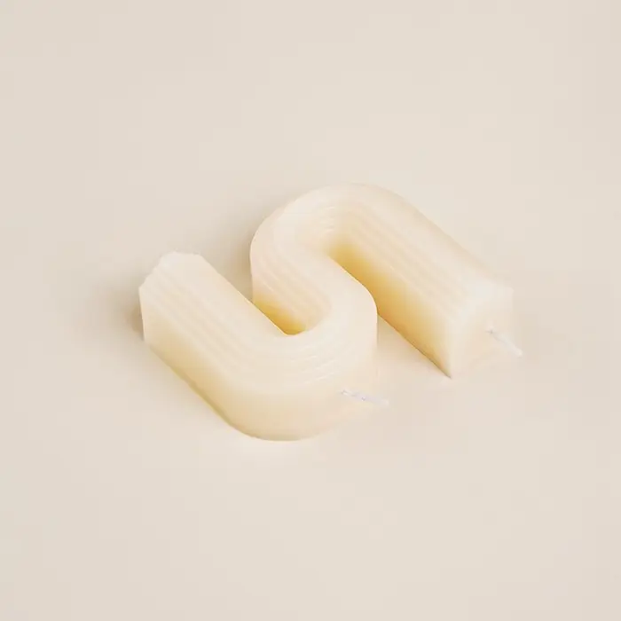 Свеча восковая, 9.3&times;8&times;2 см