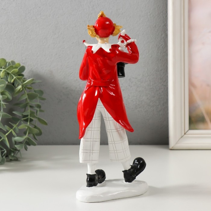 Сувенир полистоун  Сувенир полистоун "Клоун достает кролика из шляпы" бело-красный 10,5х7,5х23,5 см