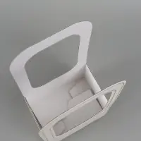 Коробка-переноска для цветов &laquo;Подарок&raquo;, 17 &times; 12 &times; 32 см