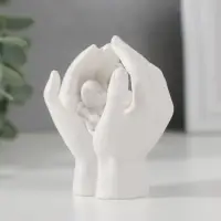 Сувенир полистоун "Малыш спит в прикрытых ладонях" страза 6,5х4,3х5,5 см Сувенир полистоун "Малыш спит в прикрытых ладонях" страза 6,5х4,3х5,5 см