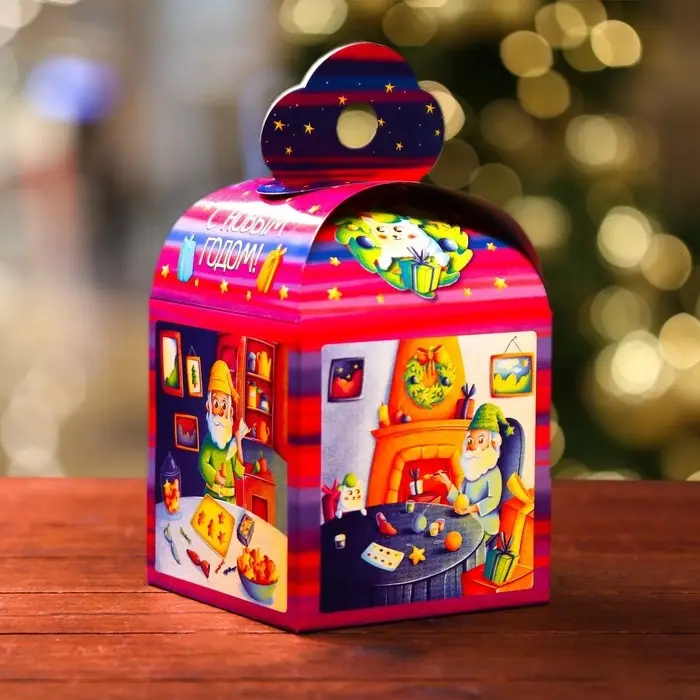 Подарочная коробка «Гномы» 12×12×17 см