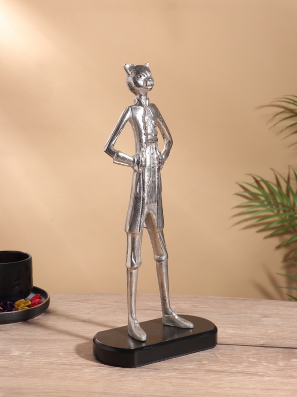 Сувенир Сувенир "Кот в сапогах" 9х17,5х39 см, алюминий, сталь. дерево