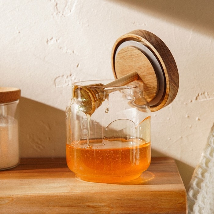 Баночка для меда с крышкой и ложкой из акации SL Home Баночка для меда с крышкой и ложкой из акации SL Home "Южная акация" 450 мл, 9х13,5 см