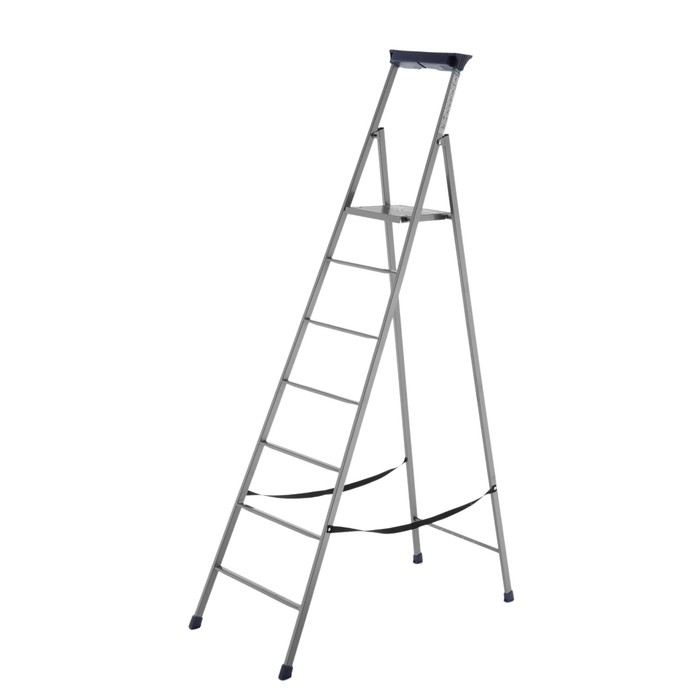 Стремянка Nika СП7, высота до рабочей площадки 1510 мм, 7 ступеней Стремянка Nika СП7, высота до рабочей площадки 1510 мм, 7 ступеней