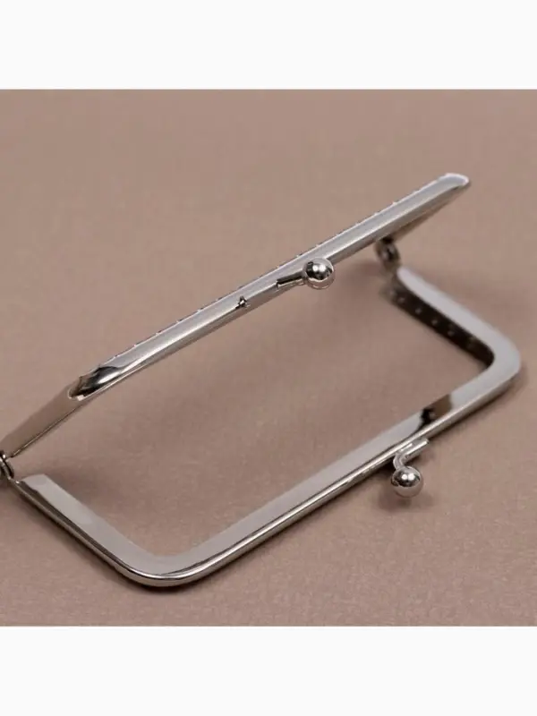 Фермуар пришивной &laquo;Прямоугольник&raquo;, 10 см, цвет серебряный