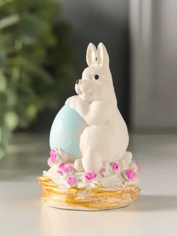 Статуэтка "Заяц с яйцом пасхальный"  8х4 см