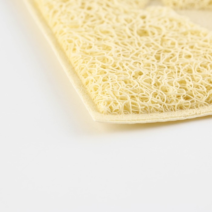 Коврик универсальный под миску и лоток «Рыбки», 30х40 см, бежевый Коврик универсальный под миску и лоток «Рыбки», 30х40 см, бежевый