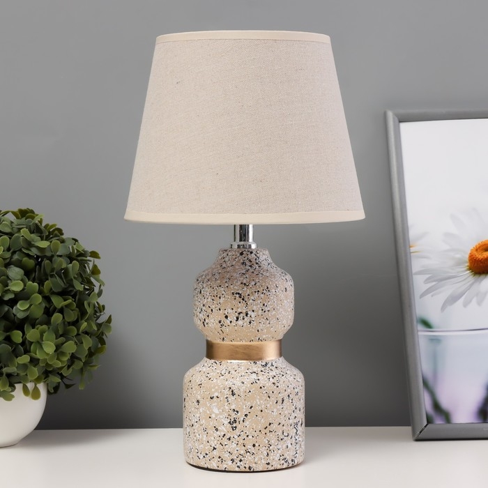 Настольная лампа Настольная лампа "Патрисия" Е14 40Вт бело-золотой 20х20х35 см