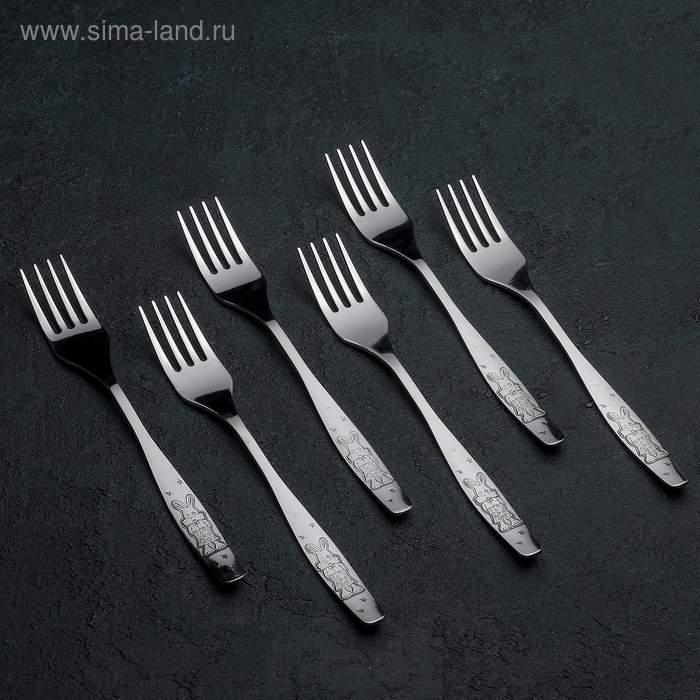 Вилка детская столовая «Антошка», длина 17,5 см, толщина 2 мм, цвет серебряный Вилка детская столовая «Антошка», длина 17,5 см, толщина 2 мм, цвет серебряный