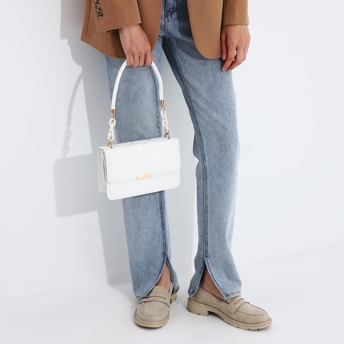 Сумка-мессенджер на магните, цвет белый Сумка-мессенджер на магните, цвет белый