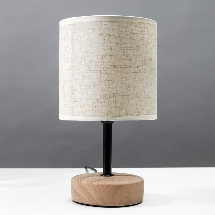 Настольная лампа 16771/1WT E14 40Вт 11,5х11,5х27 см RISALUX Настольная лампа 16771/1WT E14 40Вт 11,5х11,5х27 см RISALUX