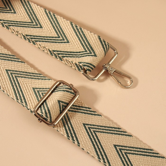 Ручка для сумки «Стрелки тройные», с карабинами, 139 ± 3 × 3,8 см, цвет белый/серый Ручка для сумки «Стрелки тройные», с карабинами, 139 ± 3 × 3,8 см, цвет белый/серый