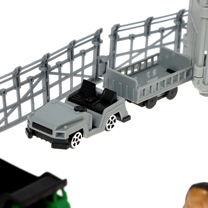 Парковка «Ферма», амбар, вольеры, транспорт, животные Парковка «Ферма», амбар, вольеры, транспорт, животные