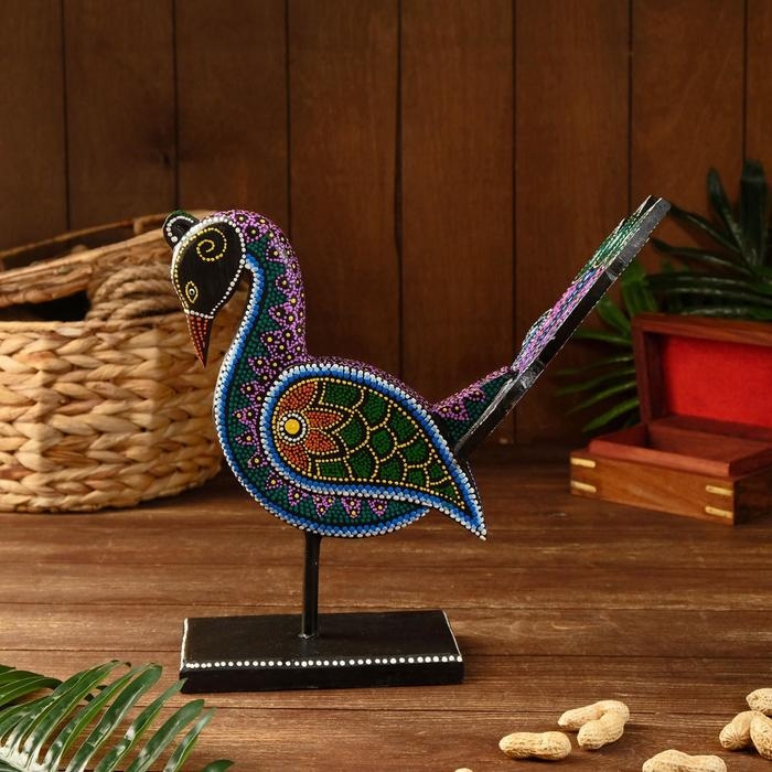 Сувенир Сувенир "Павлин" дерево, на подставке 27х10х35 см