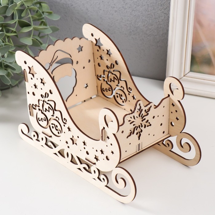 Шкатулка  Шкатулка "Сани. Дед Мороз" 22х11,5х13,5 см (набор 5 деталей)