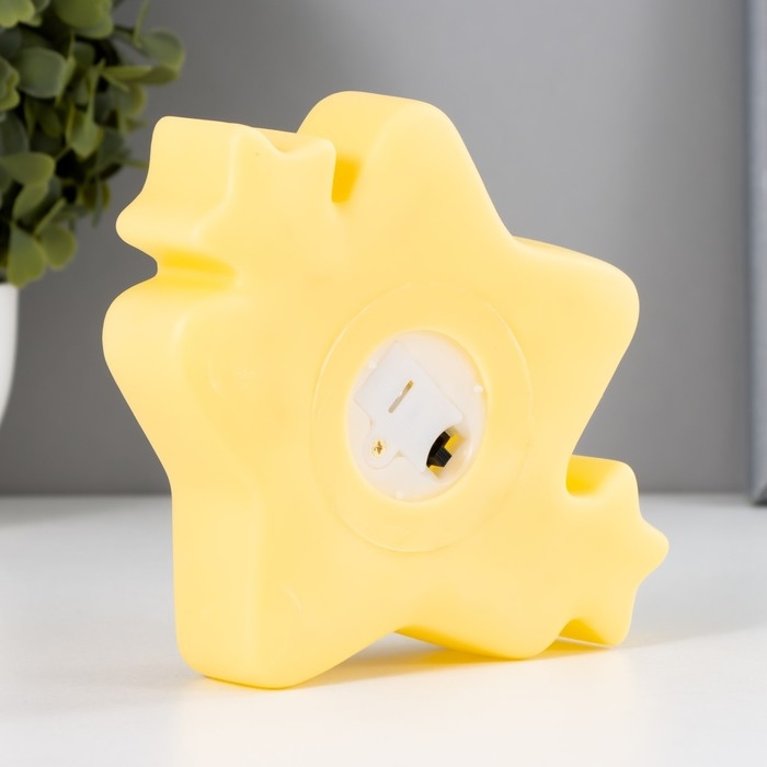 Ночник Ночник "Звезда" LED жёлтый 14,5х3х12 см RISALUX