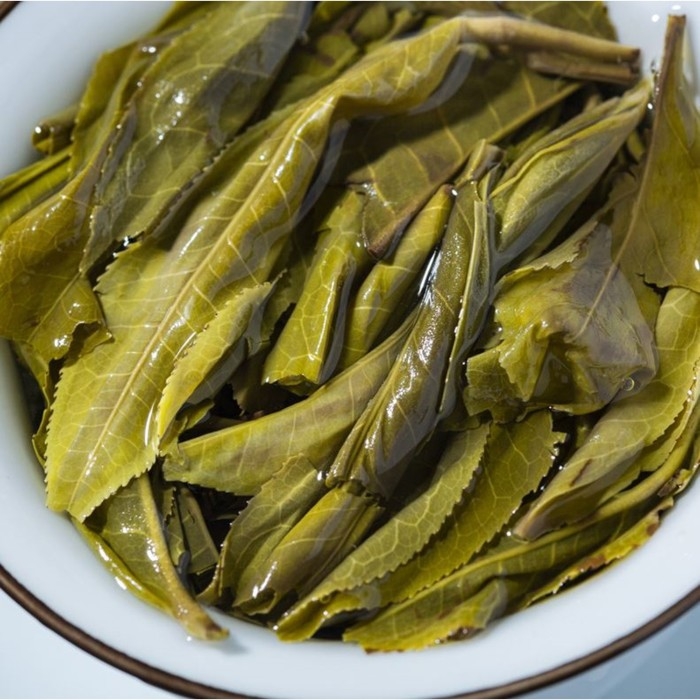 Китайский выдержанный зеленый чай  Китайский выдержанный зеленый чай "Шен Пуэр" 2017 год, Менхай,  блин, 357 г (+ - 5 г)