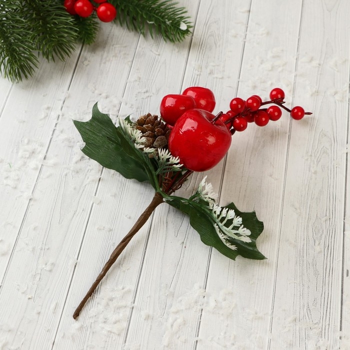 Декор  Декор "Зимние грезы" яблоко ягоды шишка зелень, 19 см