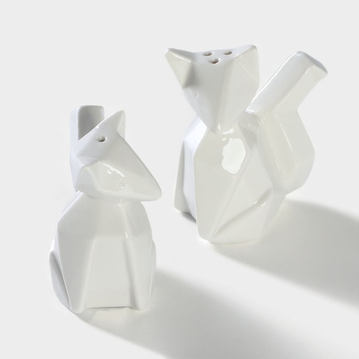 Набор фарфоровый для специй на бамбуковой подставке BellaTenero «Лисы», 3 предмета: солонка 80 мл, перечница 80 мл, подставка, цвет белый Набор фарфоровый для специй на бамбуковой подставке BellaTenero «Лисы», 3 предмета: солонка 80 мл, перечница 80 мл, подставка, цвет белый