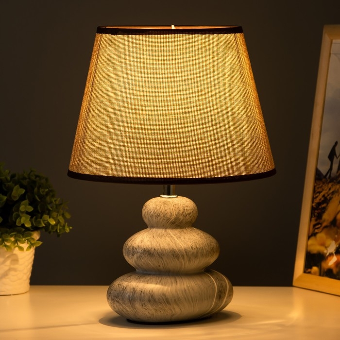 Настольная лампа Настольная лампа "Стейн" E14 40Вт серый-коричневый 23х23х33 см RISALUX