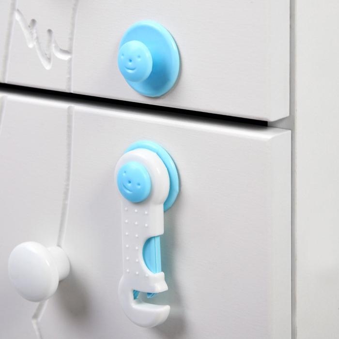 Набор блокираторов для дверей и ящиков, 2 шт., цвет белый/голубой, Крошка Я Набор блокираторов для дверей и ящиков, 2 шт., цвет белый/голубой, Крошка Я