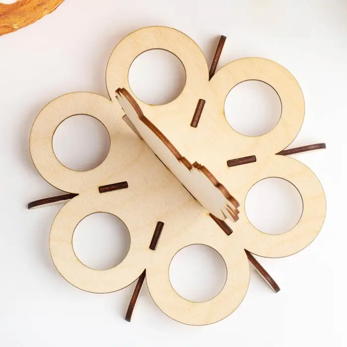 Заготовка пасхальная подставка для яиц  Заготовка пасхальная подставка для яиц "Курочка с ножками"