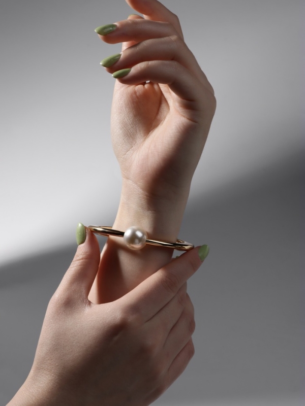 Браслет металл «Жемчужный» одна бусина, цвет золото Браслет металл «Жемчужный» одна бусина, цвет золото