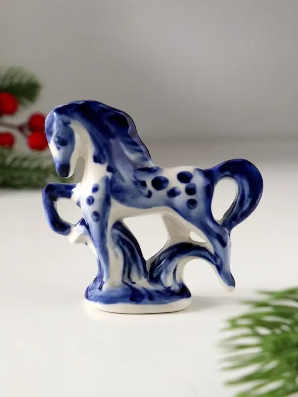 Сувенир Конь на подставке, 8х8 см, гжель Сувенир Конь на подставке, 8х8 см, гжель