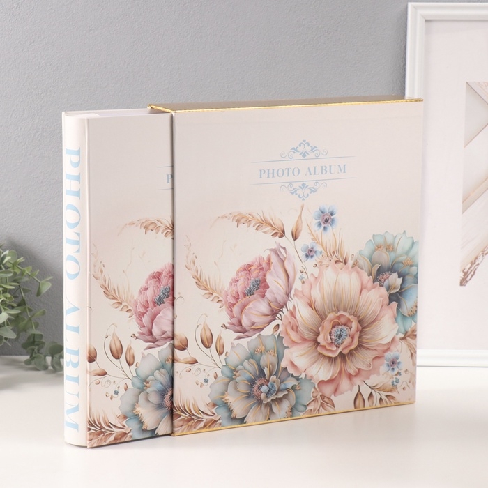 Фотоальбом на 800 фото 10х15 см Фотоальбом на 800 фото 10х15 см "Нежный букет" в коробке золотая обводка 5,5х30,5х33,5 см
