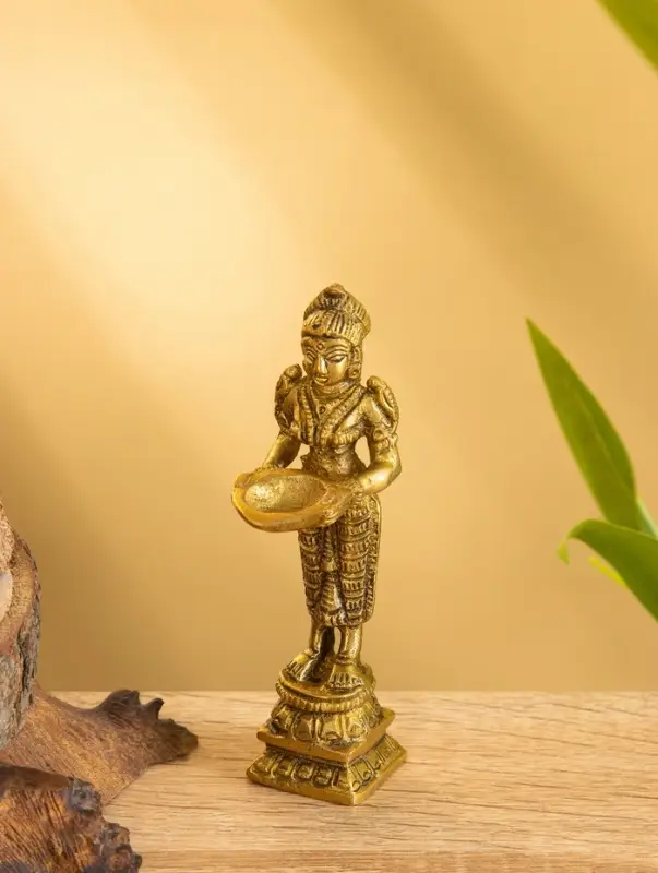 Подставка под благовония  Подставка под благовония "Лакшми" латунь 2,5х2,5х10 см