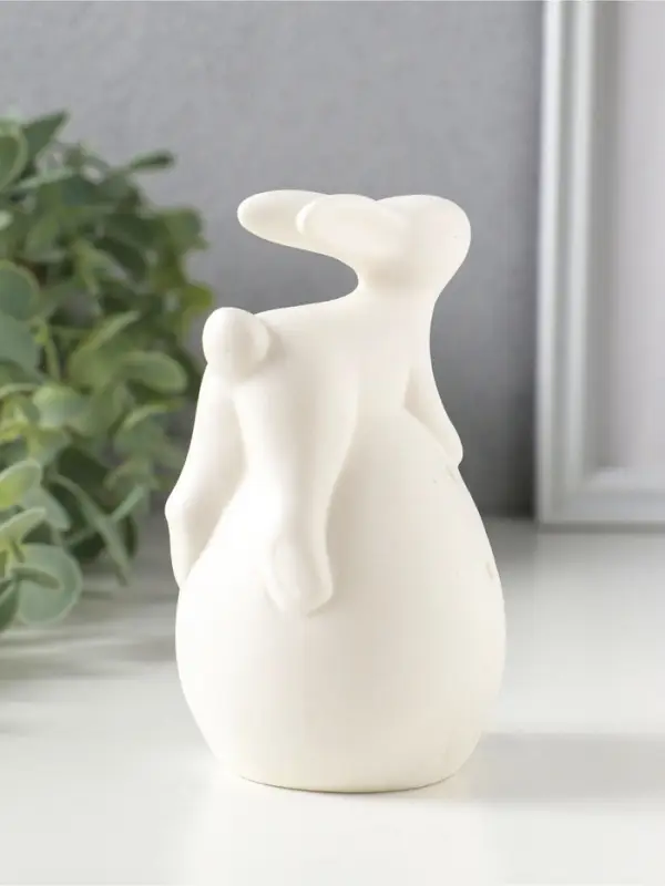 Сувенир керамика свет "Белый зайчик на яйце с цветами" 3хLR44 6,4х6,2х11,2 см