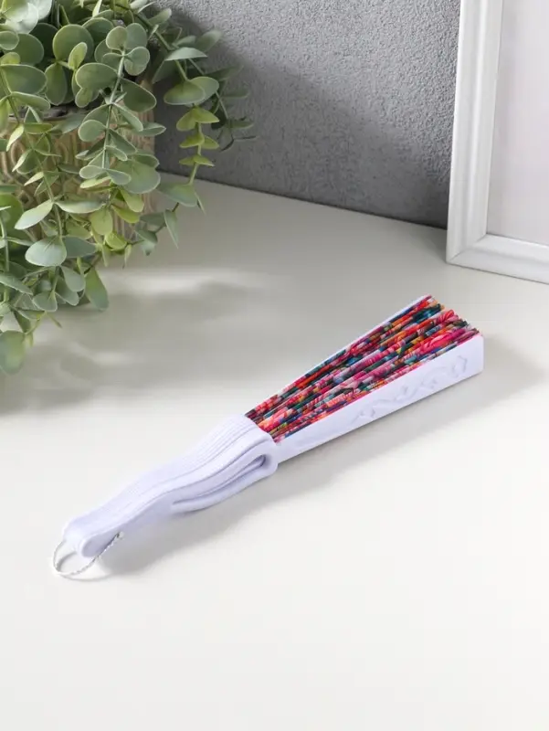 Веер складной &laquo;Россыпь роз&raquo;, 22.5 см