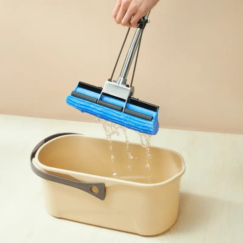 VETTA Швабра ПВА с изогнутой ручкой 110см, один ряд роликов