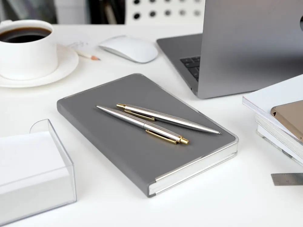 Ручка шариковая Poetica, золотистая