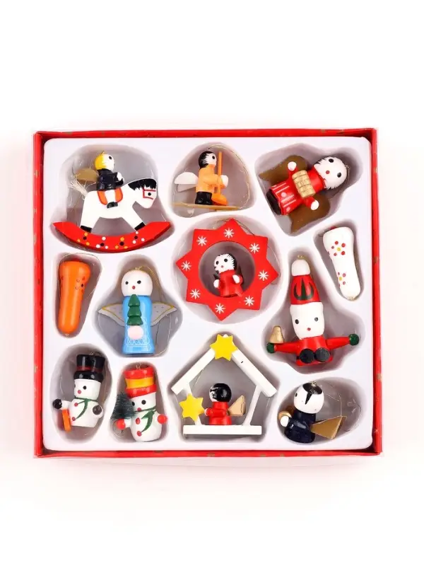 Набор подвесок в деревянной подарочной упаковке 18*17*2,8 Набор подвесок в деревянной подарочной упаковке 18*17*2,8