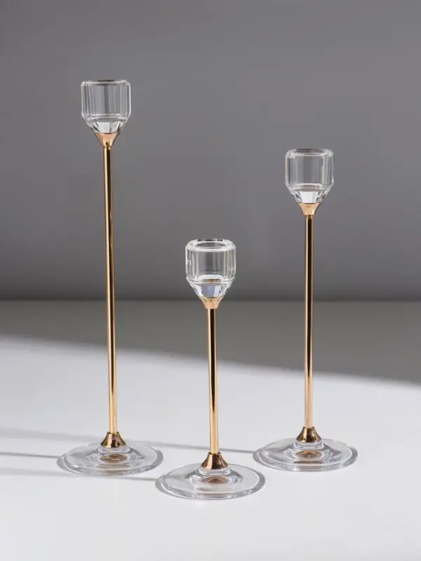 Подсвечник стекло, металл  Подсвечник стекло, металл "Грань" d=2,5 см набор 3 шт прозрачный+золото 7х17 7х22 7х27 см