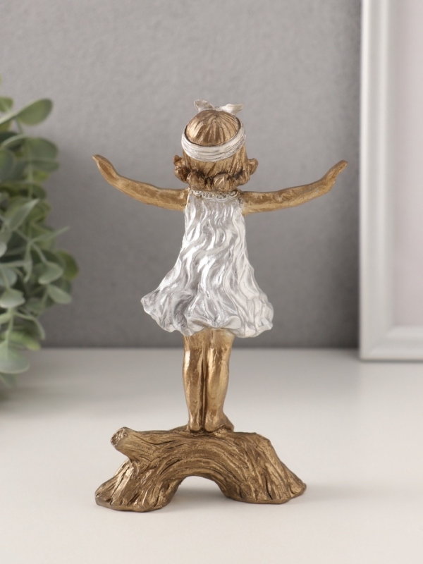 Сувенир полистоун Сувенир полистоун "Малышка - счастливое детство" бронза с серебром 9,5х4,5х16 см