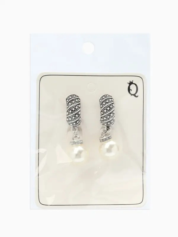 Клипсы &laquo;Грейс&raquo;, диагональ бусин, белая в чернёном серебре